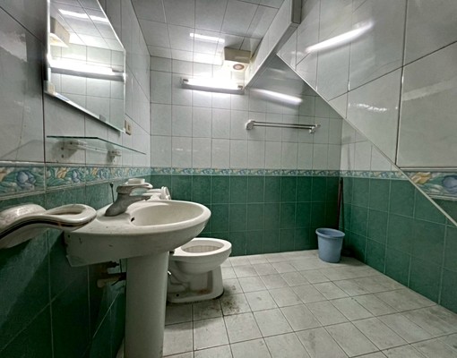 租-小港桂林商圈正三樓店面透天純住家用25000元/月 - Image 5