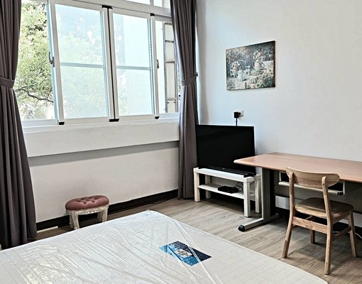 文化中心高師大附近超大明亮雅房可租補 - Image 4