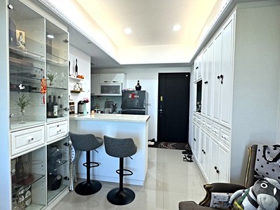 《喆園景觀質感兩房｜交流道旁便利生活＋機上車位》