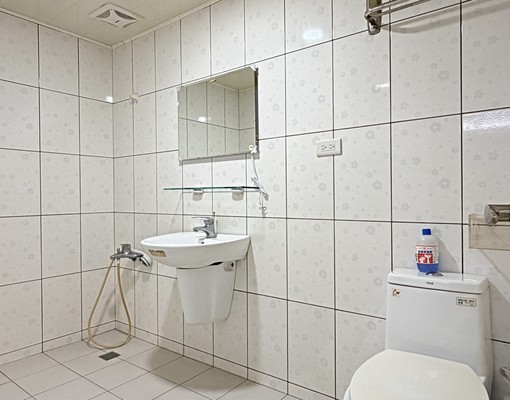 [北屯區]近四維國小捷運採光大三房|全新冷氣|可租補可寵含管 - Image 13