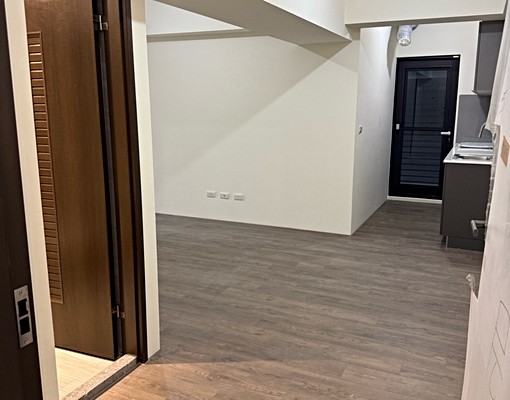 平車可養寵物，自租仲介勿擾，能申請補助， - Image 1