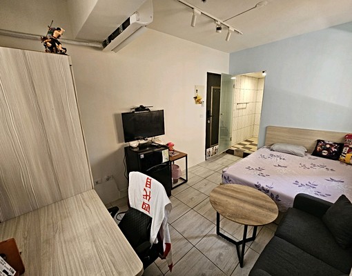 近中國醫健行國小全新裝潢雙人床獨洗曬套房可租補 - Image 2