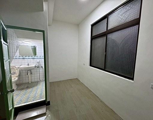 近清大南大校區全新整理6房大透天 - Image 11