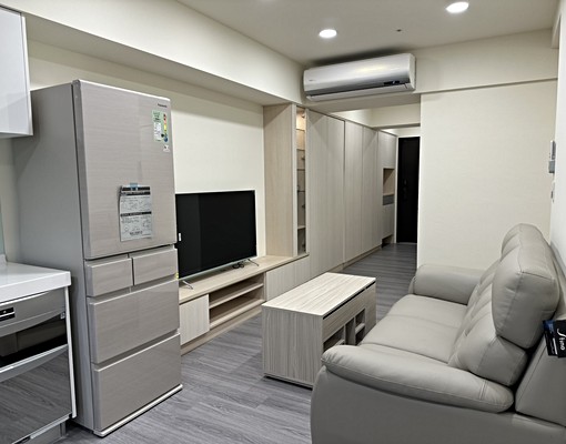 走路到高鐵,全配家具,採光佳。溫馨2房含車管 - Image 3