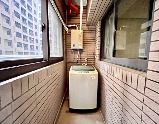 含平車、管理費!可租補、入戶籍!新麗馳全配三房平車 - Image 5