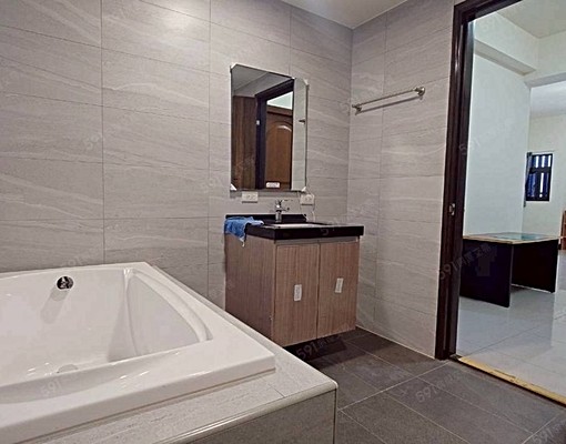 電梯透天，神明廳可談。可租補報稅入籍，超大空間寵物可談 - Image 7