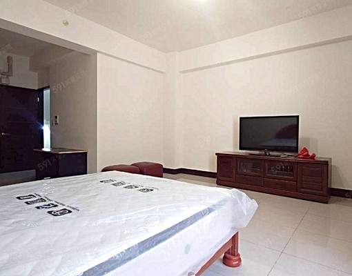 電梯透天,神明廳可談。可租補報稅入籍,超大空間寵物可談 - Image 9