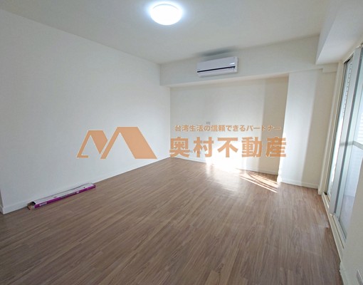 後山埤站絕美邊間●全新裝修採光佳●方正大空間生活機能佳 - Image 3