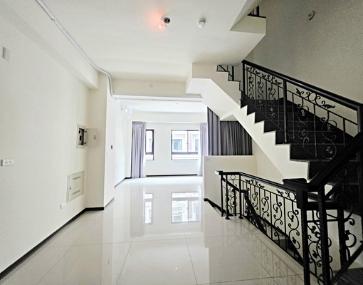 【紀語瑄】富宇大地🌟可租補🌟雙車別墅 - Image 6