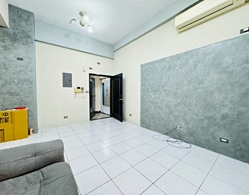 🉑租*入*報*寵/3房含管/近武凌高中/愛買 - Image 2