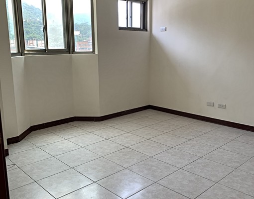 新秀賞**3房2廳2衛**近秀峰國/高中**運動公園 - Image 2