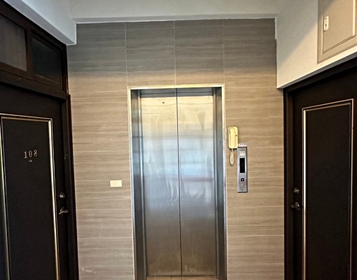 【獨立洗衣機】金山東街獨立後陽台&洗衣機電梯大樓小資套房出租 - Image 12