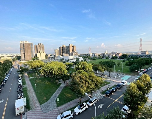 微笑世界公設齊全✨樹海美3房平車✨含管含車✨近高鐵下樓即公園 - Image 1