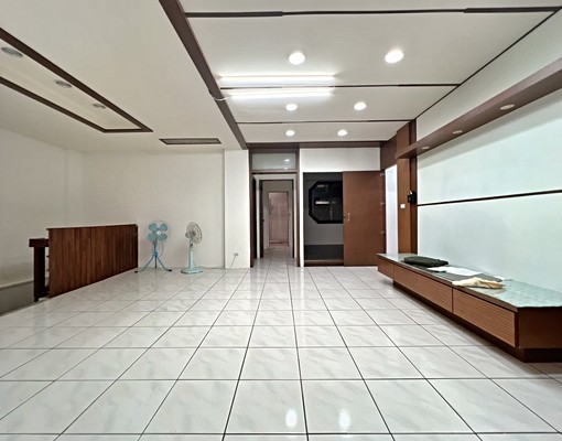 中清路🔥可租補報稅🔥大三房🔥免仲介費🔥社會住宅🔥 - Image 1