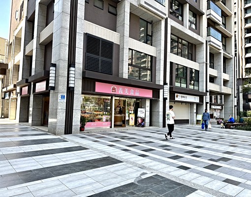 明峰商圈夢想社區旁鶴之湖3房 - Image 3