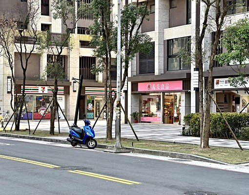 明峰商圈夢想社區旁鶴之湖3房 - Image 6