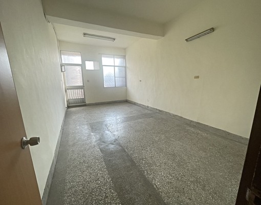 歸仁早市全聯旁整棟透天(出租) - Image 5