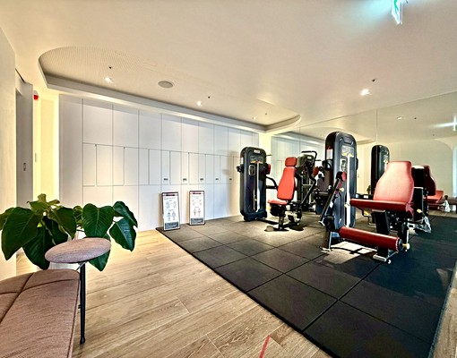 亞灣◎京城新世界★R8三多捷運站☆全新未住百貨飯店宅！可租補 - Image 12