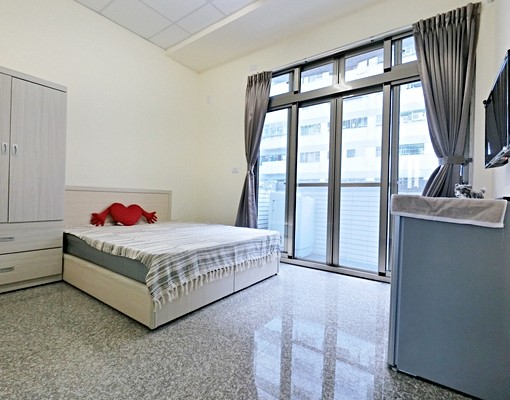 全新完工v大間v陽台獨洗曬v電梯v飲水機 - Image 1