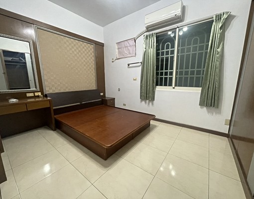 鼎新商圈/陽台進出/中高樓景觀大四房/可租補入戶籍 - Image 7