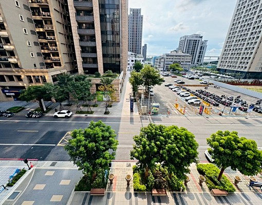 📢經國特區~超優質兩房車!採光好舒適~~ - Image 13