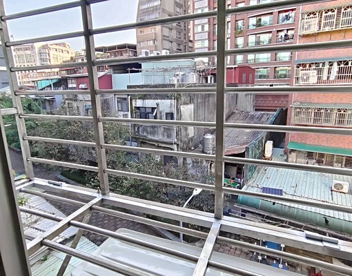 南勢角/獨洗曬/全新家電/首批入住/全新變頻冷暖/包水網路 - Image 6