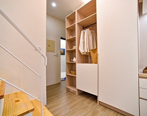 ✨東區全新電梯套房｜樓中樓設計｜拎包入住・全配家具｜可雙租補 - Image 9