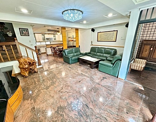 文雅小學學府商圈💖可寵租補戶籍整棟四房透天雙平車💖 - Image 1