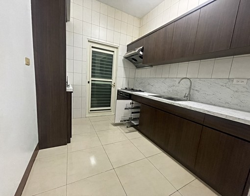 陽台進出大四房+2衛浴(可寵物可入戶籍)+花都大樓+ - Image 5