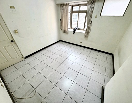 烏日捷運精華地段💝可寵可租補俗擱大碗超秒殺極品大三房車位 - Image 10