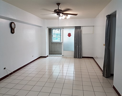 鳳山中崙二標，2樓有電梯及超大陽台，去超商取貨不用1分鐘 - Image 9