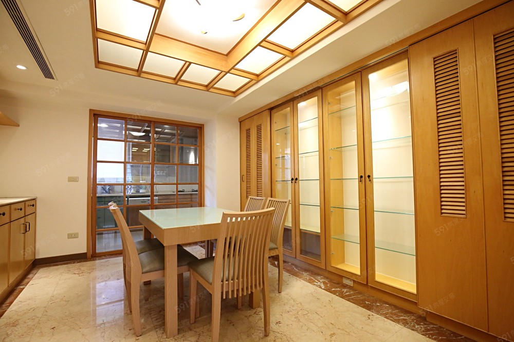 質感餐廳及展示櫃