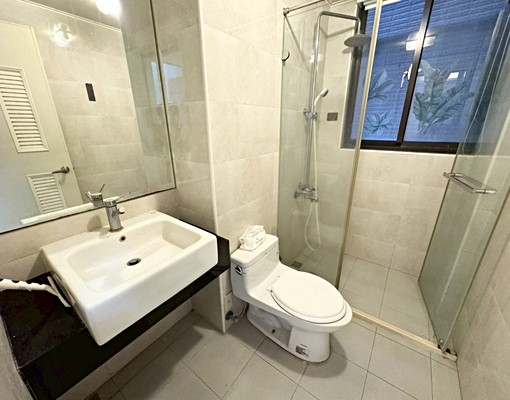 莉莉🉑可寵物~近新光遠百【中港Theone】2房家具電全 - Image 15