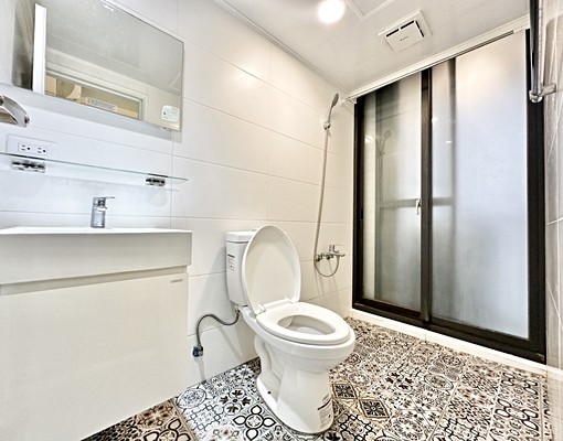 雙租補💰生活方便👍陽台獨洗曬☀️蝦皮領貨方便👍木地板 - Image 7