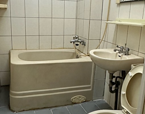 整棟黃金店面及住家兩相宜,全新整理氣密窗隔音又隔曬生活機能佳 - Image 10