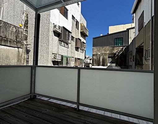 新光遠百-戶數單純溫馨大套房有陽台 - Image 7