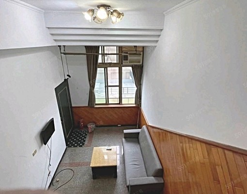 中壢火車站旁挑高樓中樓大套房 - Image 6