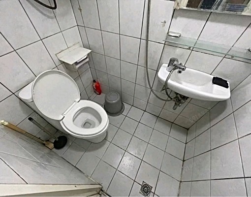 中壢火車站旁挑高樓中樓大套房 - Image 8