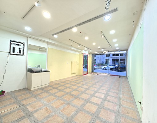 湖洲捷運2分鐘~住辦樓中樓~店面 - Image 1