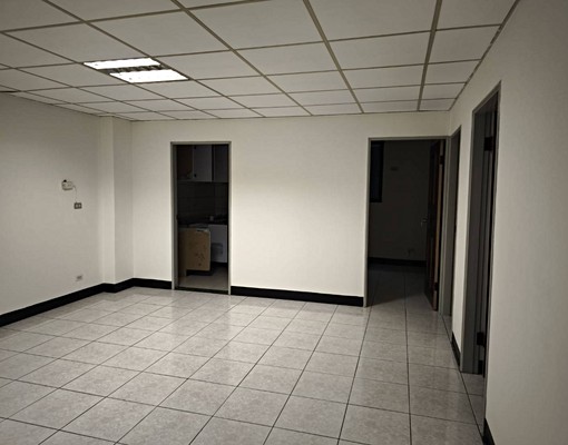 3房2廳2衛，近捷運三重國小站，樓下有便利商店 - Image 3