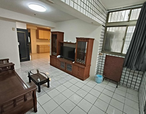 近頭份早市三房電梯華廈 - Image 1