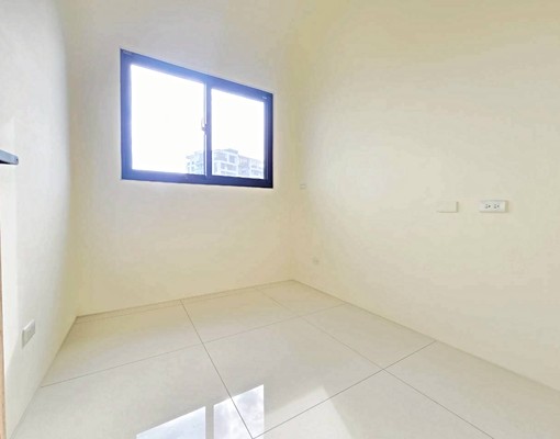 🎖️黃寶寶推薦🎖️竹南後站全新方正三房 - Image 8