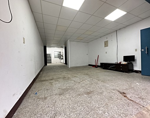 🏡【出租好案】佳林路開放式公寓一樓可當倉庫或辦公室 - Image 3