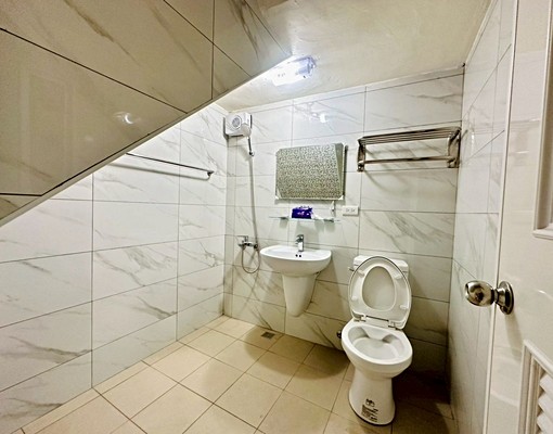 門口可停車+大3房+可申請租補 - Image 6