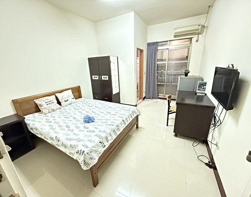 東海中科💖可貓貓可租補💖室內機車位 - Image 1