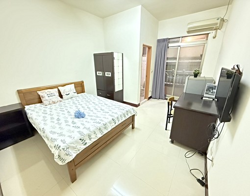 東海中科💖可貓貓可租補💖室內機車位 - Image 2