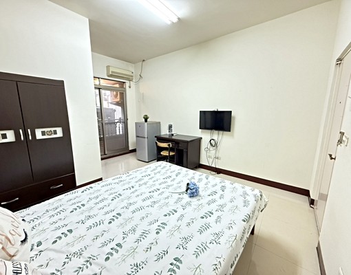 東海中科💖可貓貓可租補💖室內機車位 - Image 5