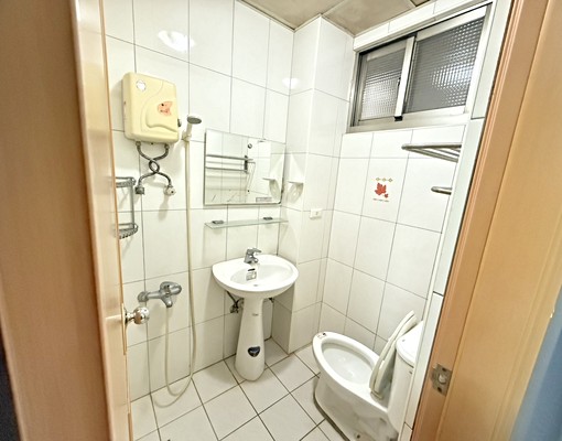 東海中科💖可貓貓可租補💖室內機車位 - Image 10