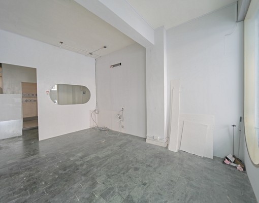 高醫後驛｜1+2樓金店面｜門前停車 - Image 5