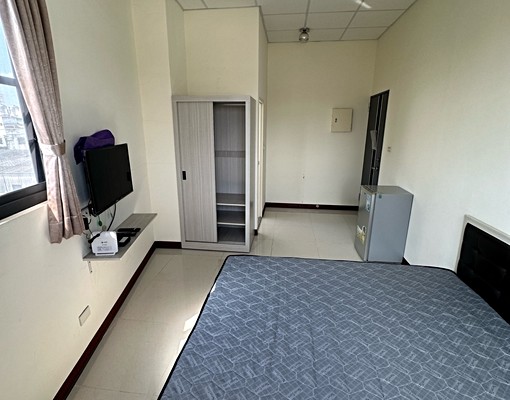 ┃富北電梯套房┃★近南車/成大★採光/屋況優★可租補 - Image 1